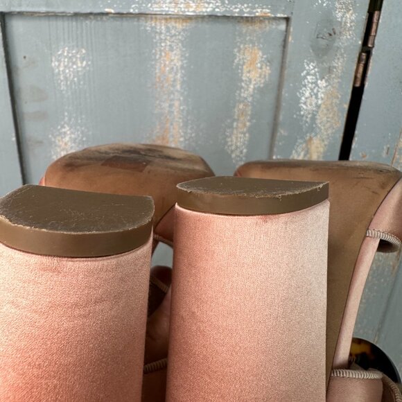 Tabitha Simmons For Johanna Ortiz Reyner Buckled Satin Block Heel Rose Sz 7 1/2 - Picture 15 of 16